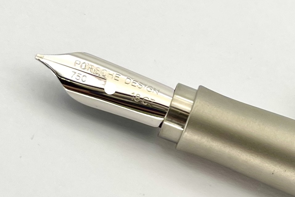 PorscheDesignP3150LeatherBlackFountainPen_N